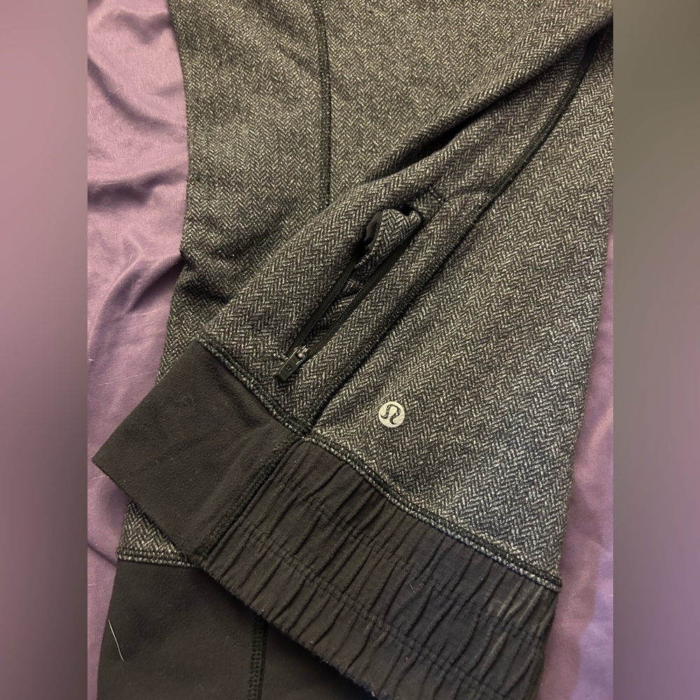 Lululemon Think Fast Tonka Stripe Pullover Running Hoodie Jacket Womens Size 4 - Picture 2 of 6